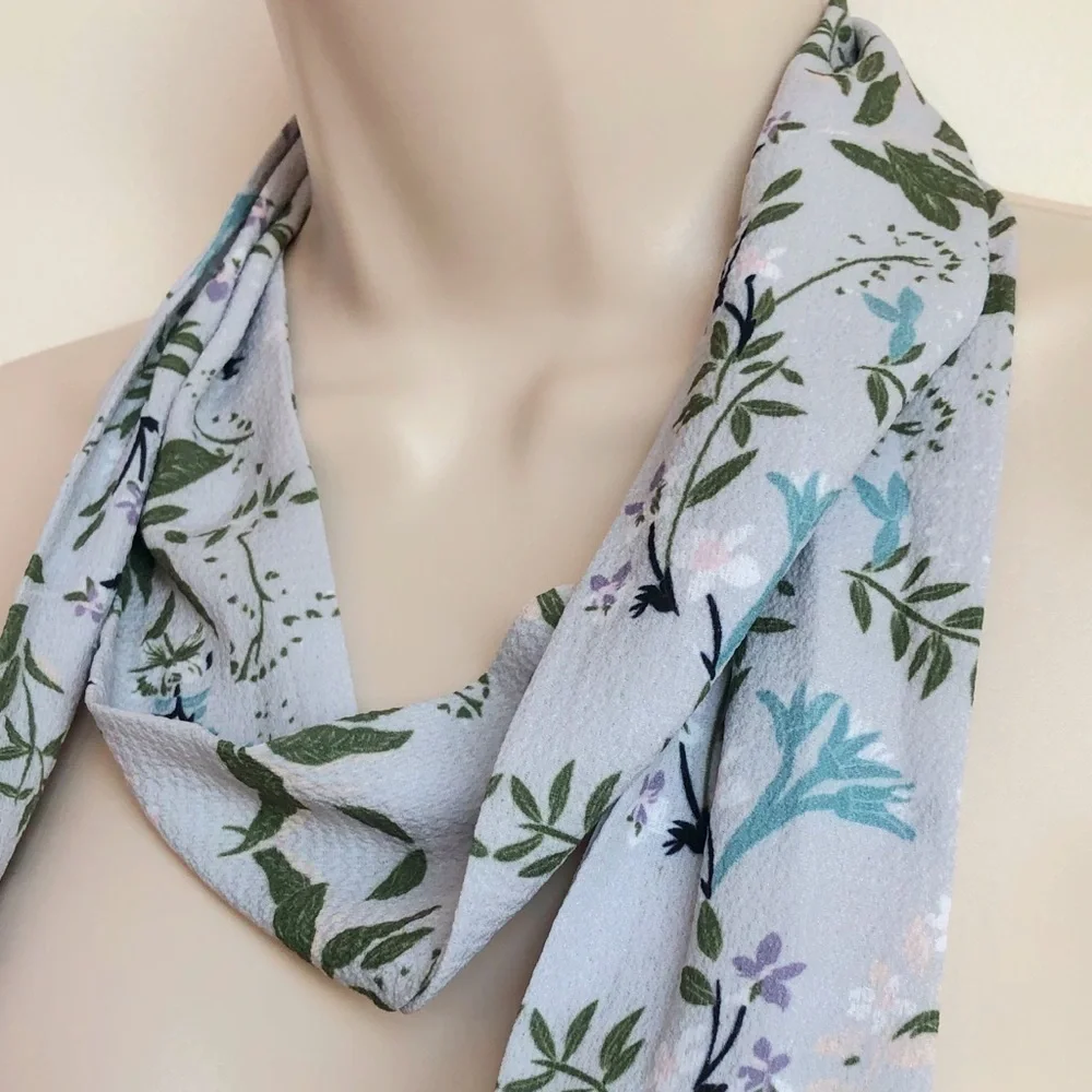 🆕 Mixit blue floral oblong neck tie skinny wrap